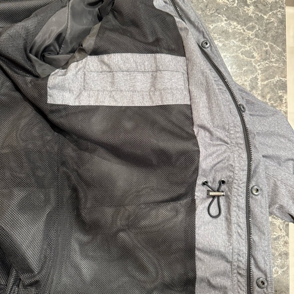 Kenneth Cole Rain Jacket- Men’s Large - Picture 10 of 14